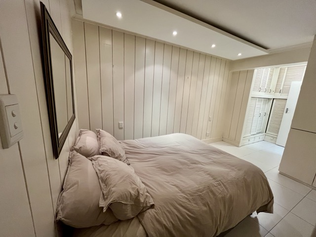 To Let 1 Bedroom Property for Rent in Green Point Western Cape